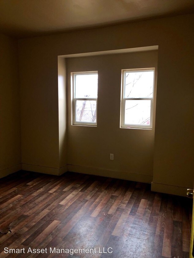 Foto del edificio - 2706-2708 N 39th St