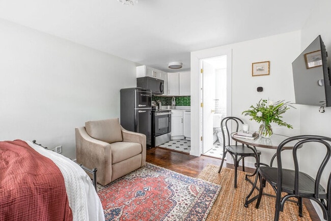 Building Photo - 179 W Wilson St