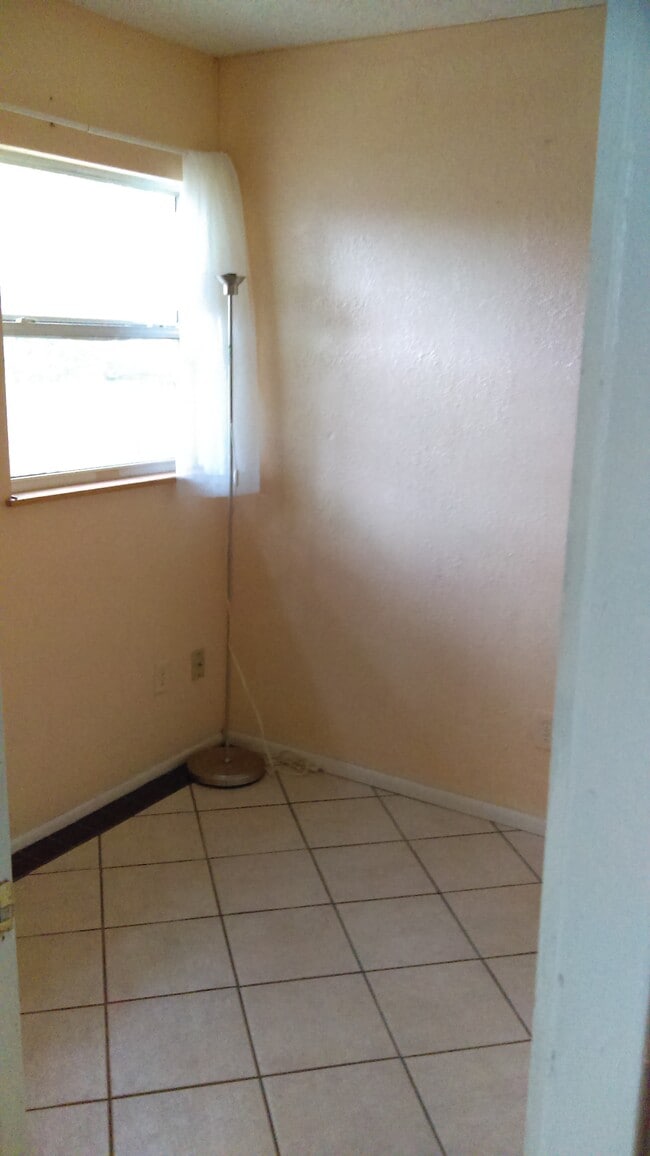 Building Photo - 1003 Pennsylvania Ave