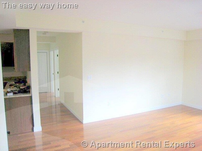 Foto del edificio - 43-45 Pitman St Unit #202