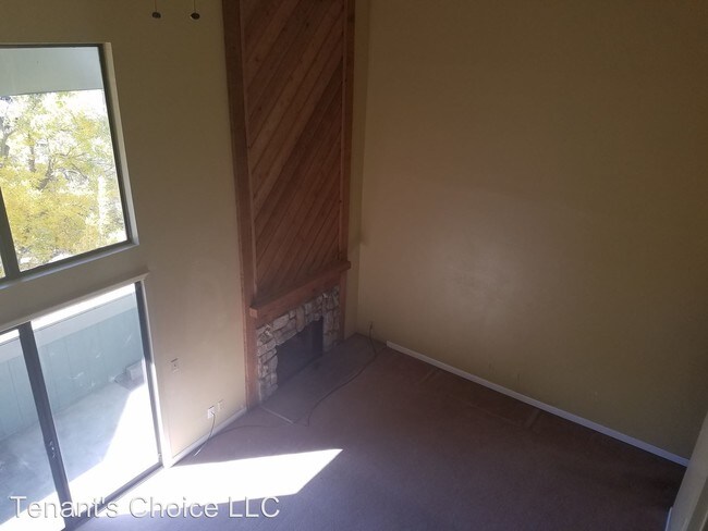 Building Photo - 14140 E Temple Dr