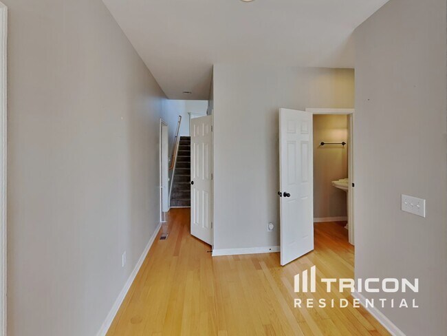 Foto del edificio - 1012 Pittman Dr