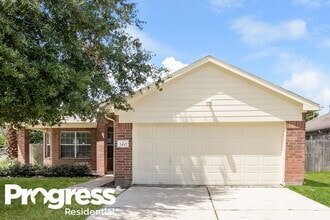 Building Photo - 2447 Halstead Dr