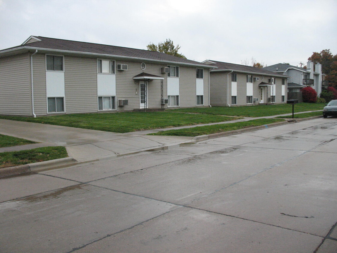 Primary Photo - 3105 Mohawk Dr