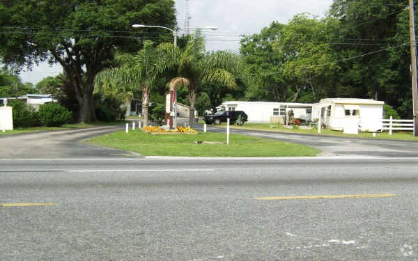 Foto del edificio - Town And Country