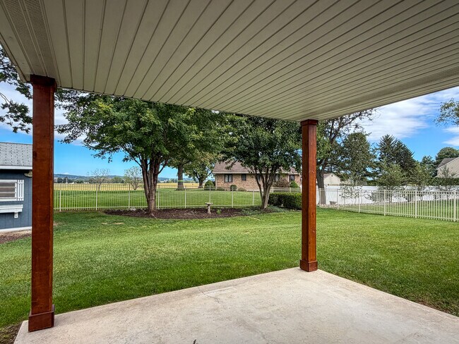 Foto del edificio - 340 Woodchuck Dr