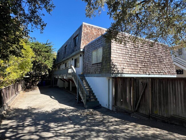 Foto del edificio - 830 Parcel St
