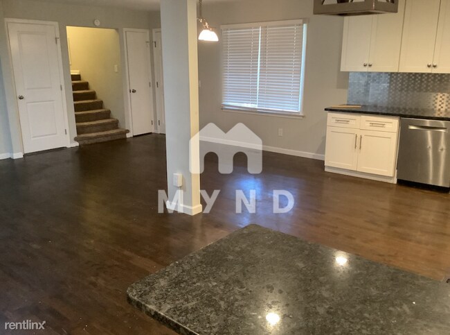 Foto del edificio - 4 br, 3 bath House - 108 Wellington Dr