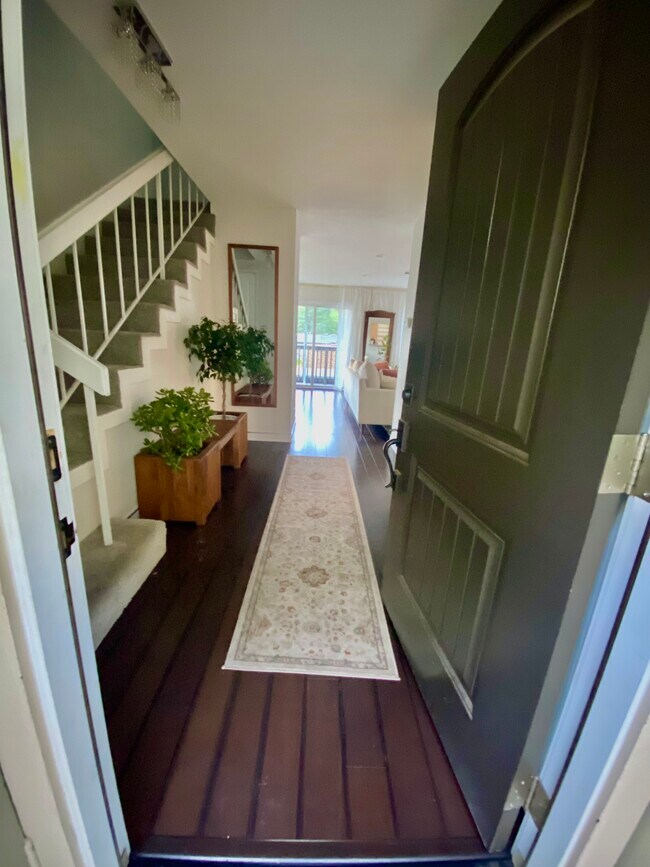 Foto del edificio - 117 Ascot Ct