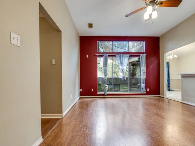 Building Photo - 3426 Mission Valley Dr