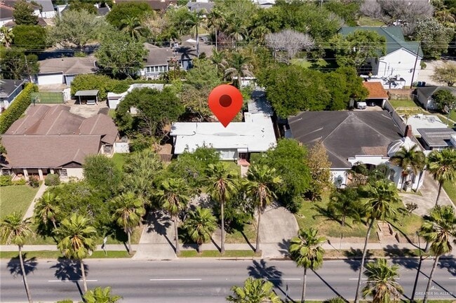 Building Photo - 1821 Palm Blvd
