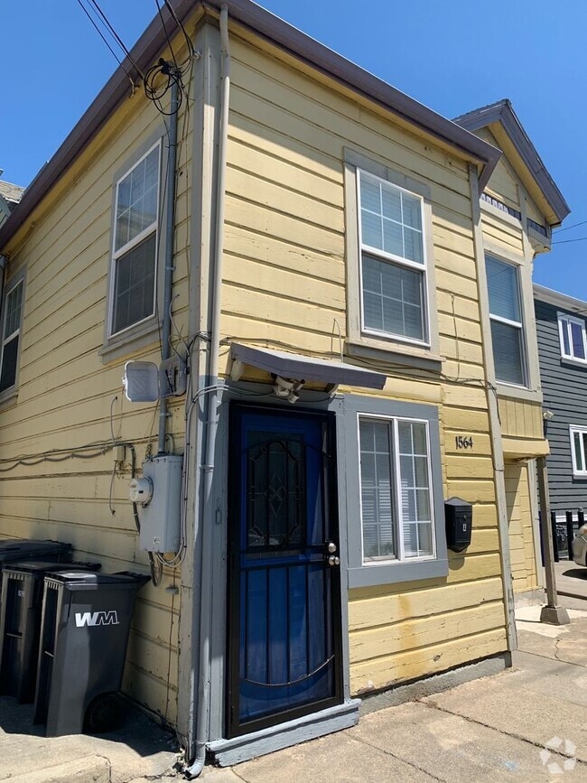 Building Photo - 1562-1564 5th St