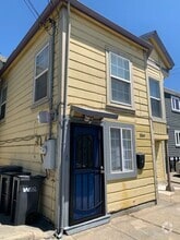 Building Photo - 1562-1564 5th St
