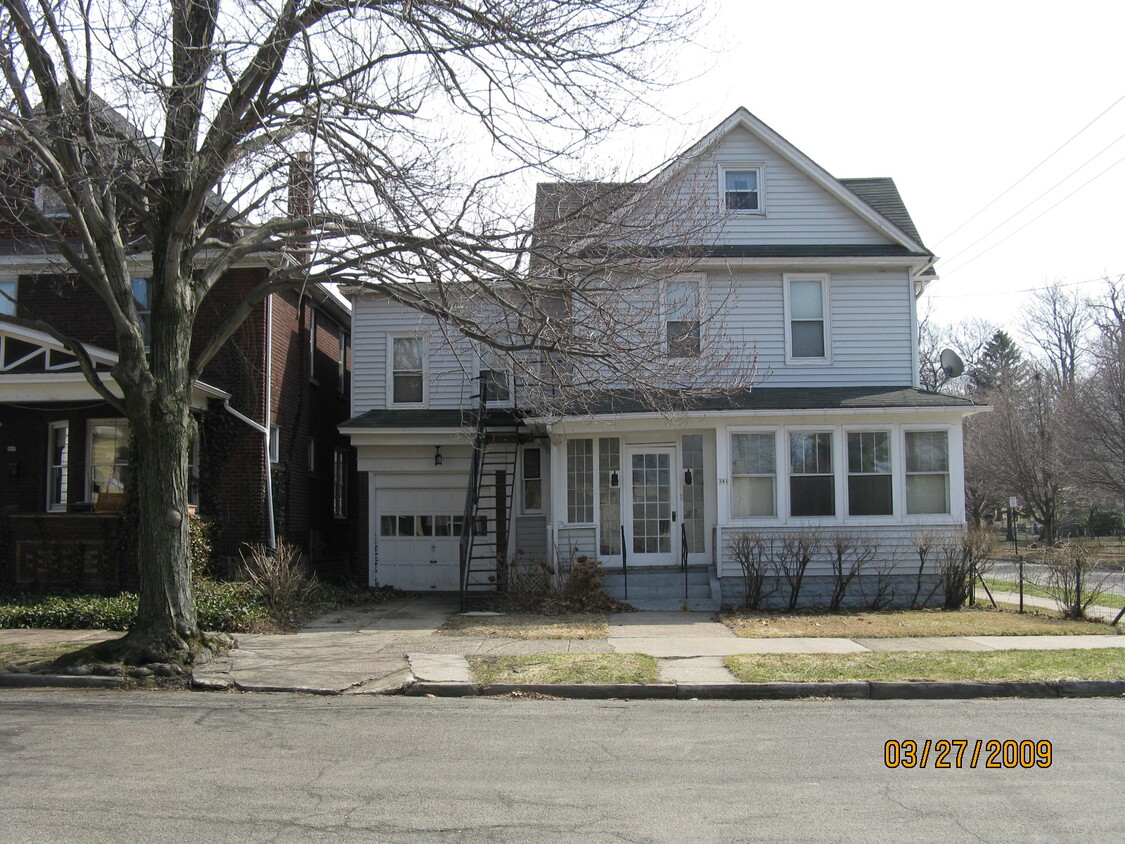 361-w-22nd-st-unit-6-erie-pa-16502-361-w-22nd-st-erie-pa-apartments-for-rent-in-erie