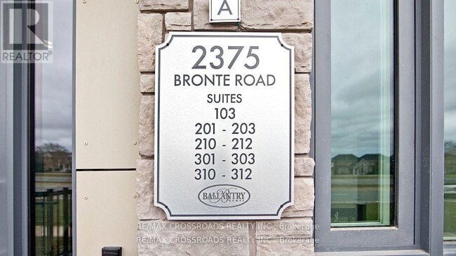 Photo du bâtiment - 2375 Bronte Rd