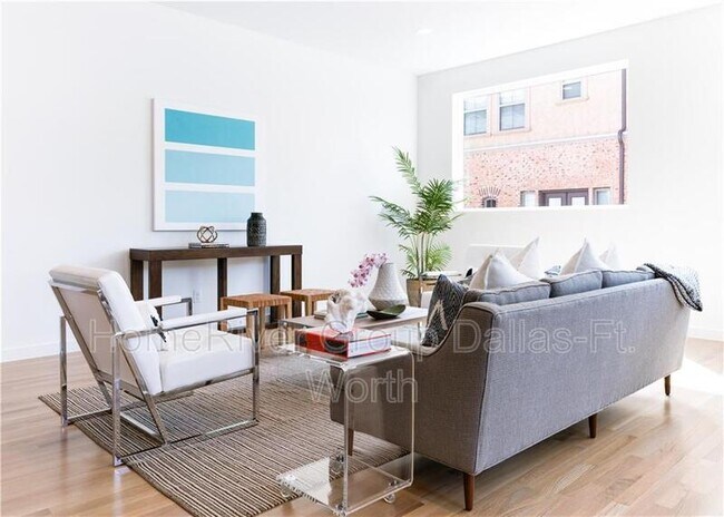 Foto del edificio - 1644 Zoe Pl