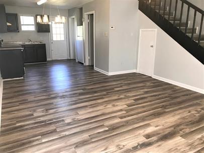 Foto principal - 910 Prater Rd