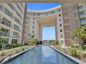 Building Photo - 6620 Indian Creek Dr