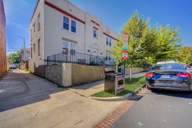 Photo - 303 Seaton Pl NE Apartment