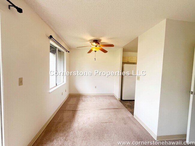 Building Photo - 95-1045-1045 Kuauli St