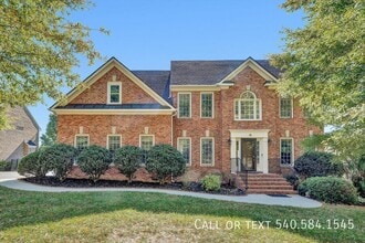 Building Photo - 1147 Belcroft Court