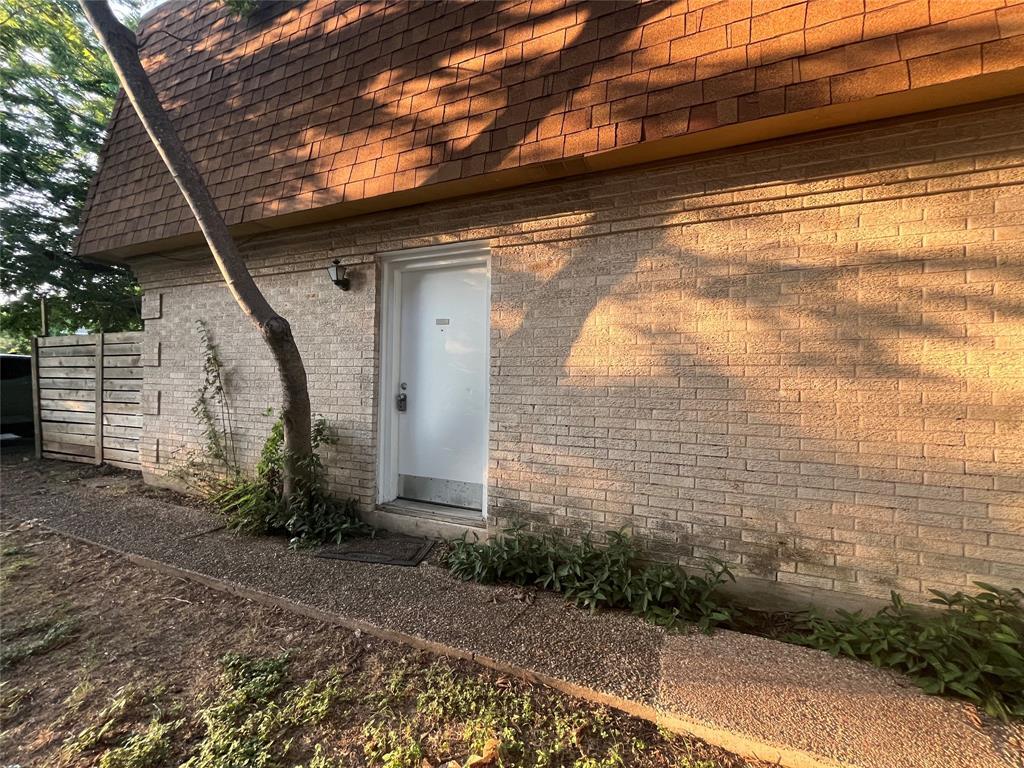 Primary Photo - 4908 West Gate Blvd