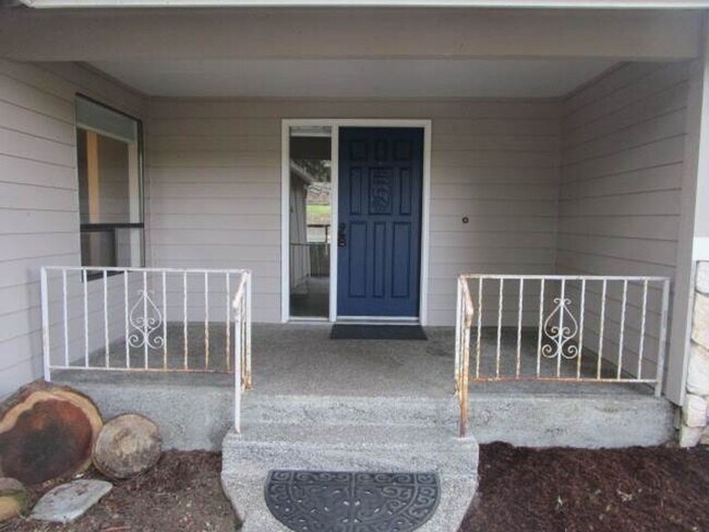 Foto del edificio - 5304-5304 96th Ave Ct NW