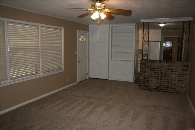 Foto del edificio - 3944 Johnstown Dr