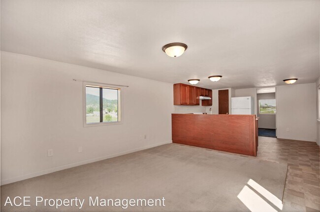 Building Photo - 8132 S Blucksberg Dr