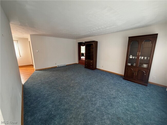 Foto del edificio - 290 Glenview Rd