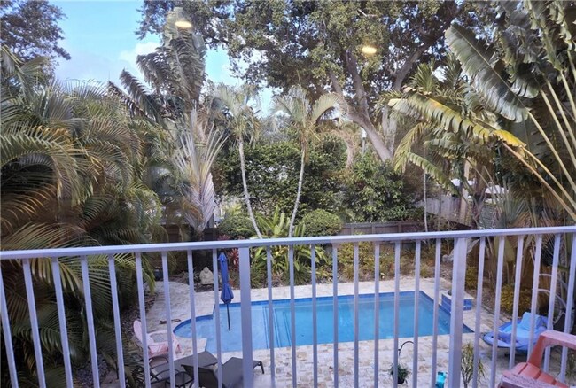 Photo - 814 SE 13th St Townhome