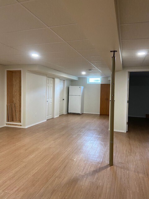 Building Photo - 3 Bed 2 Bath Unit in Didsbury, AB