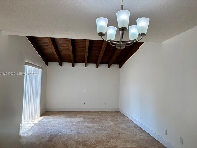 Foto del edificio - 6979 SW 110th Ct