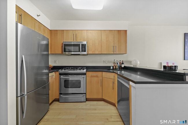 Foto del edificio - 25 Forest St