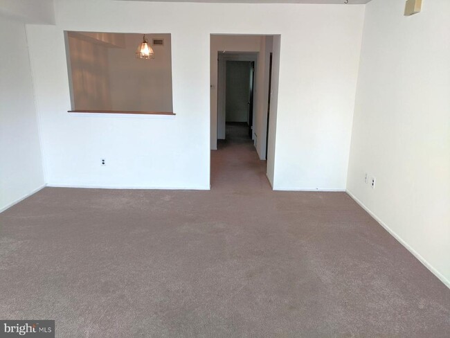 Building Photo - 2277 Pileggi Rd
