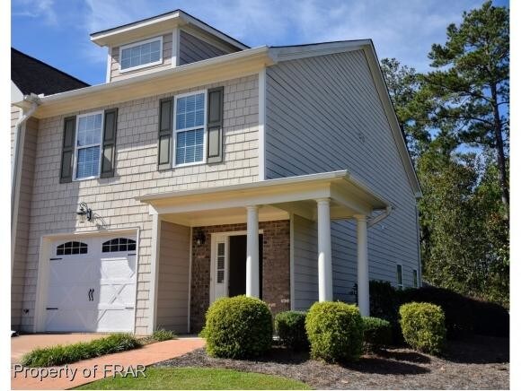Building Photo - 2335 Bentridge Ln