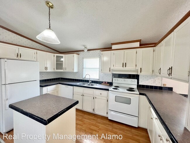 Building Photo - 3 br, 2 bath House - 22831 Grand Spring