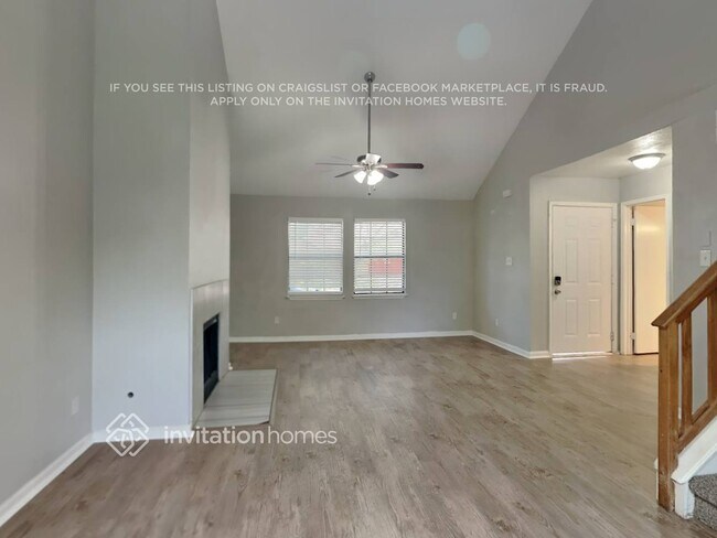 Building Photo - 3120 Woodlark Dr