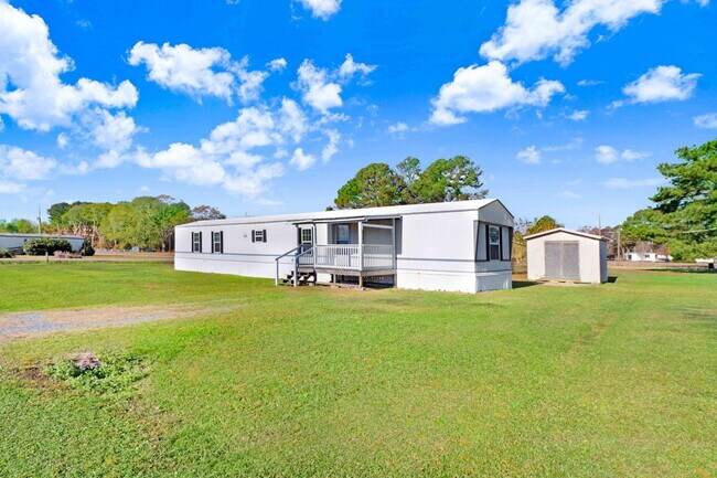 Foto del edificio - *Excellent Location* 2 BR | 2 BA Singlewide in Goldsboro