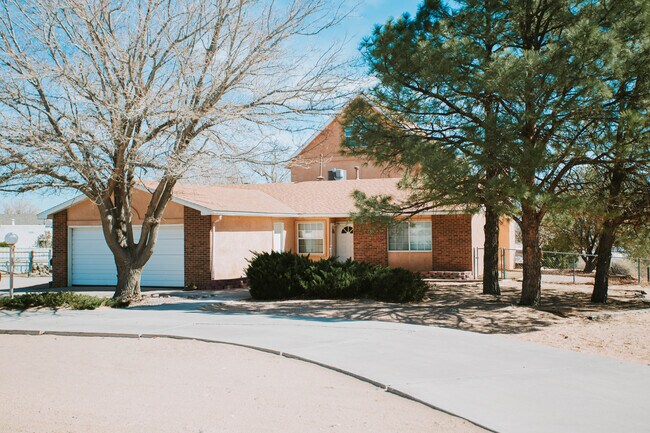 Foto del edificio - 180 Itasca Rd SE