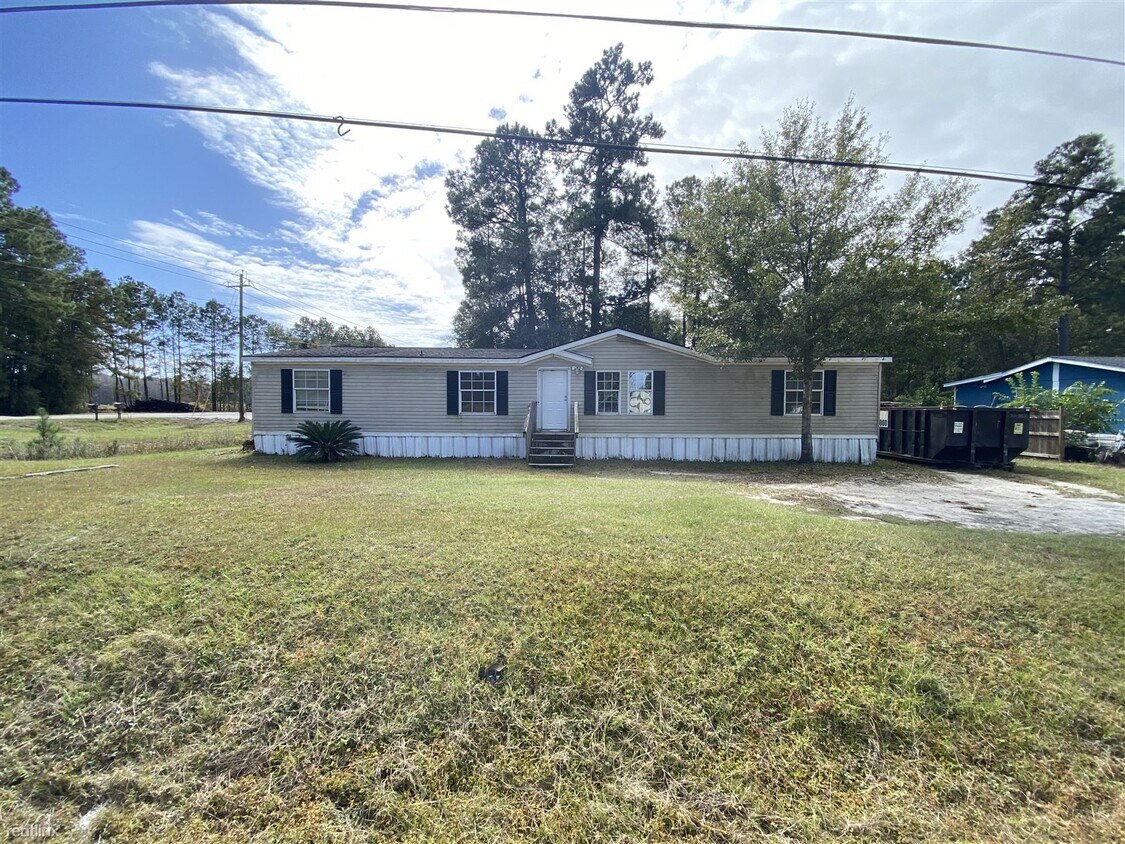 Primary Photo - 4 br, 2 bath Mobile Home - 111 Pecan Grove...