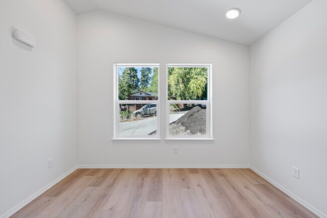 Foto del edificio - 3760 Potter St