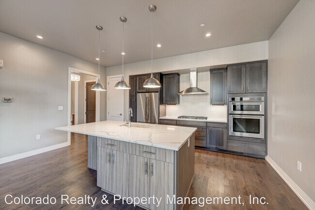 Foto del edificio - 1 br, 2 bath House - 4625 West 50th Avenue...