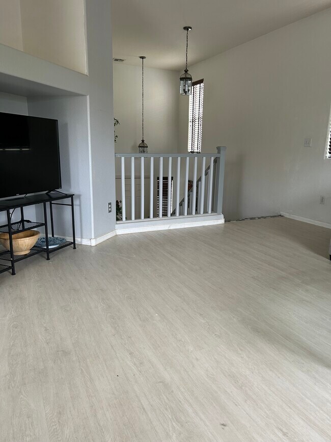 Foto del edificio - 3924 W Irvin Ave