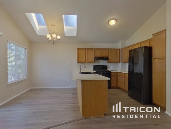 Foto del edificio - 6385 Nassau Ct