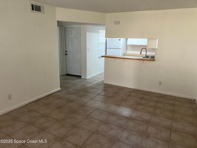 Foto del edificio - 1609 Sunny Brook Ln