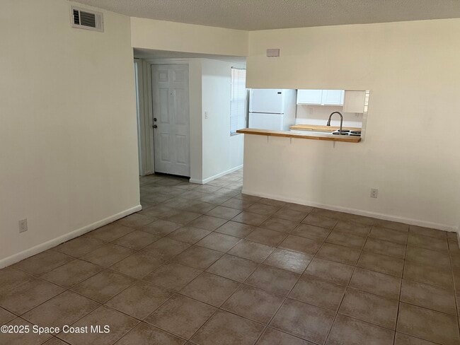 Building Photo - 1609 Sunny Brook Ln