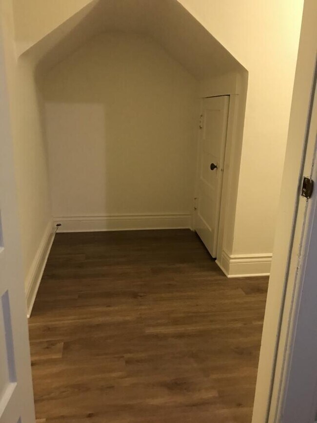 Building Photo - 1 bedroom in San Francisco CA 94133