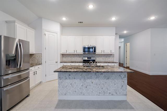 Foto del edificio - 2144 Spencer Ln