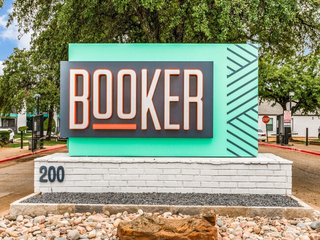 Building Photo - The Booker